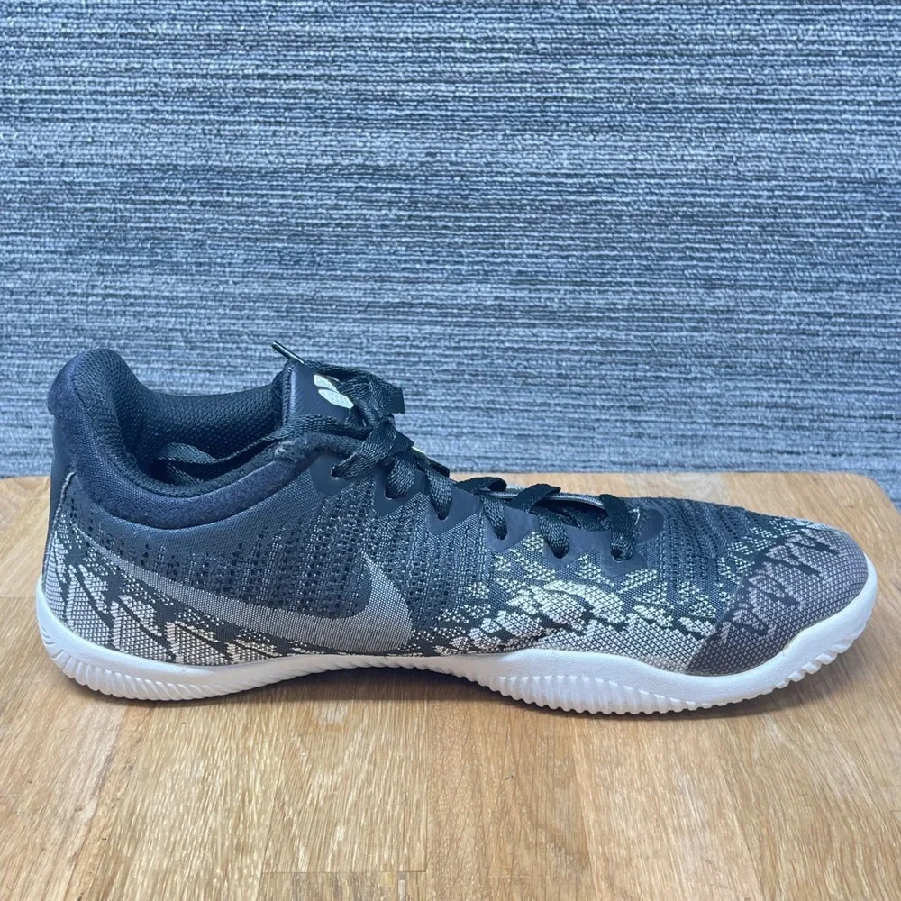 Nike Mamba Rage Men 9.5 Black Grey Basketball Shoes 908972-001 Flyweave Low Top